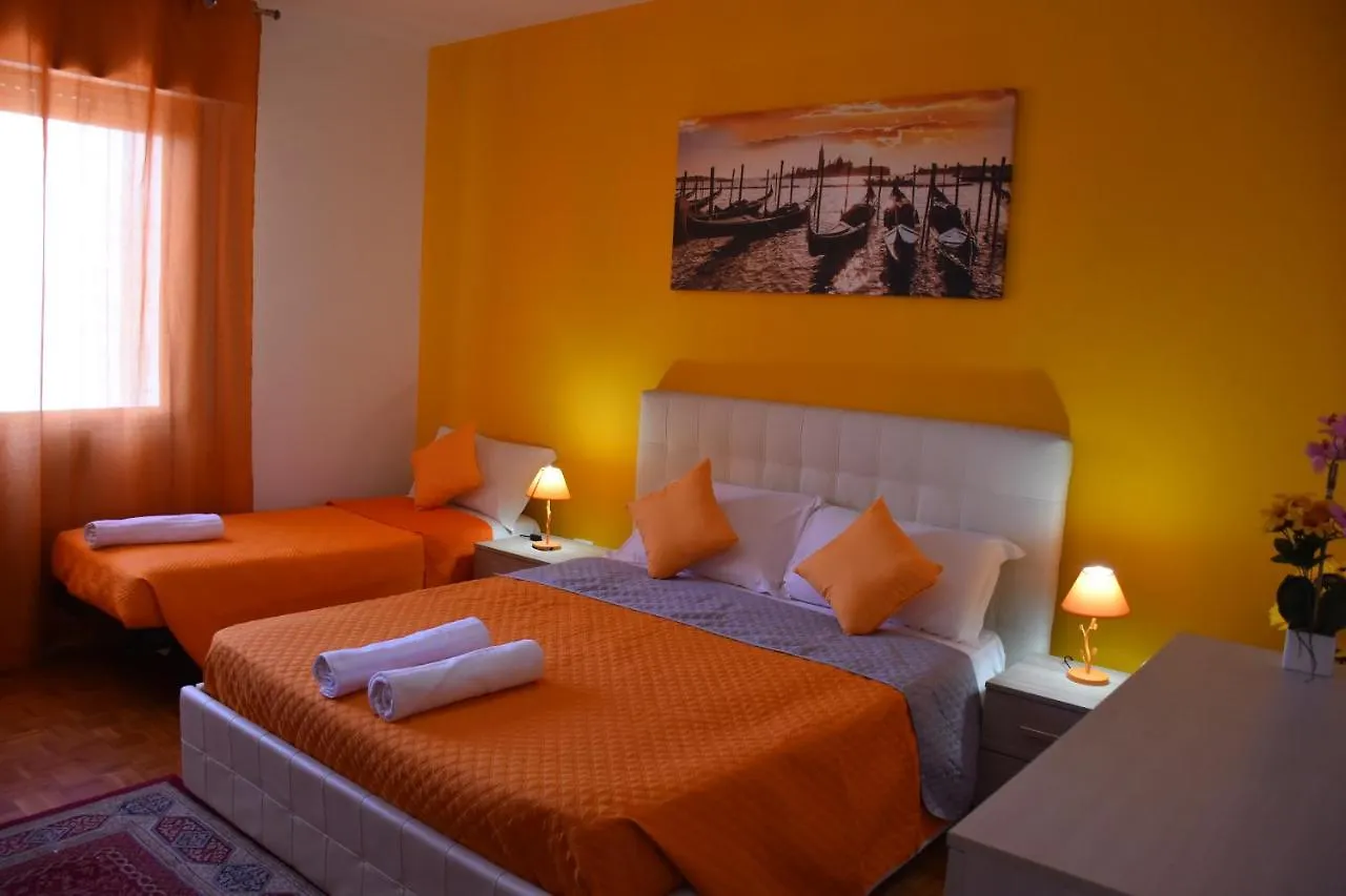 Couette-café Venice Day Apartment Mestre Italie